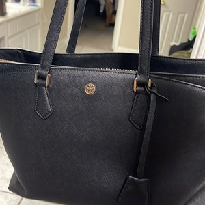 Like New Tory Burch Robinson Tote
